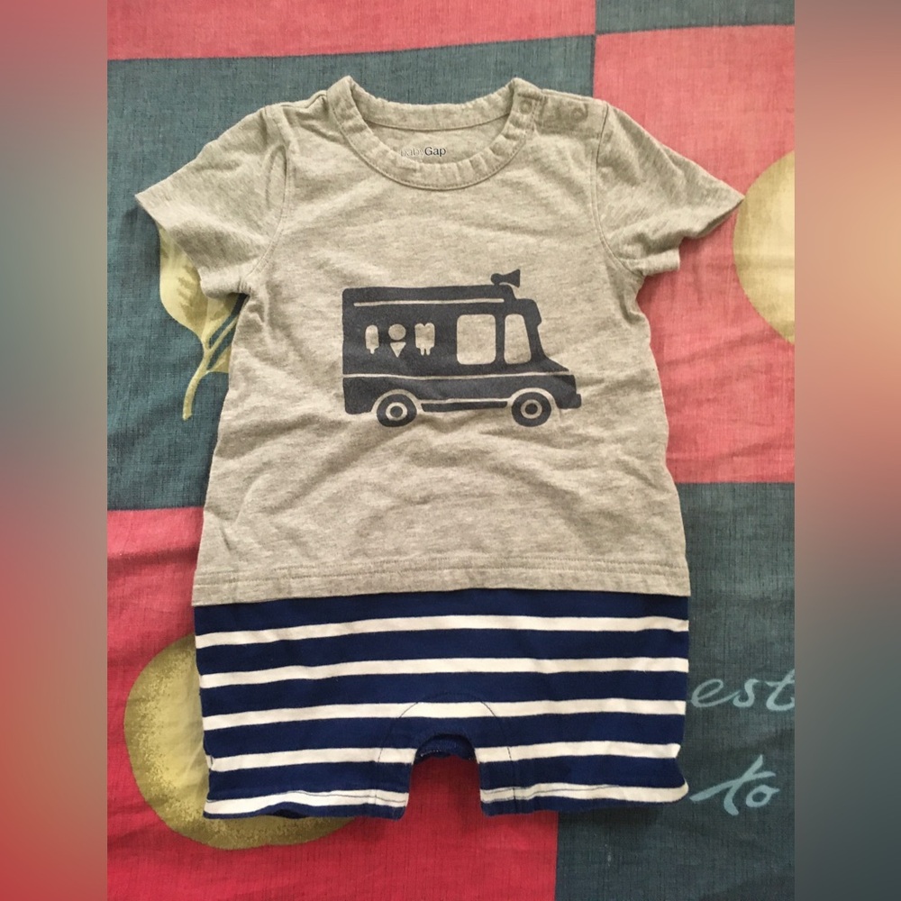 BabyGap T-shirt